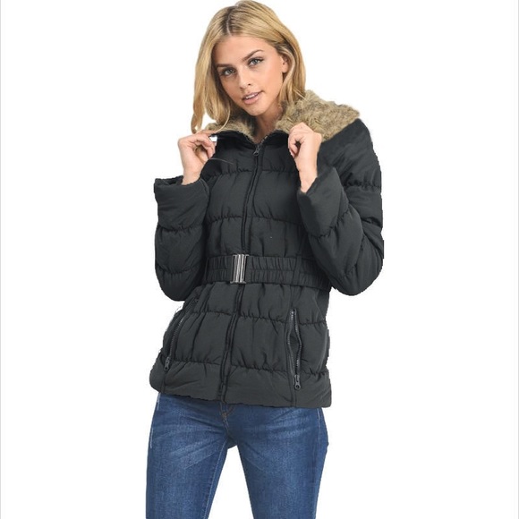 ♨️SOLD OUT!!♨️Plus Puffer Jacket Faux Fur - Picture 2 of 4